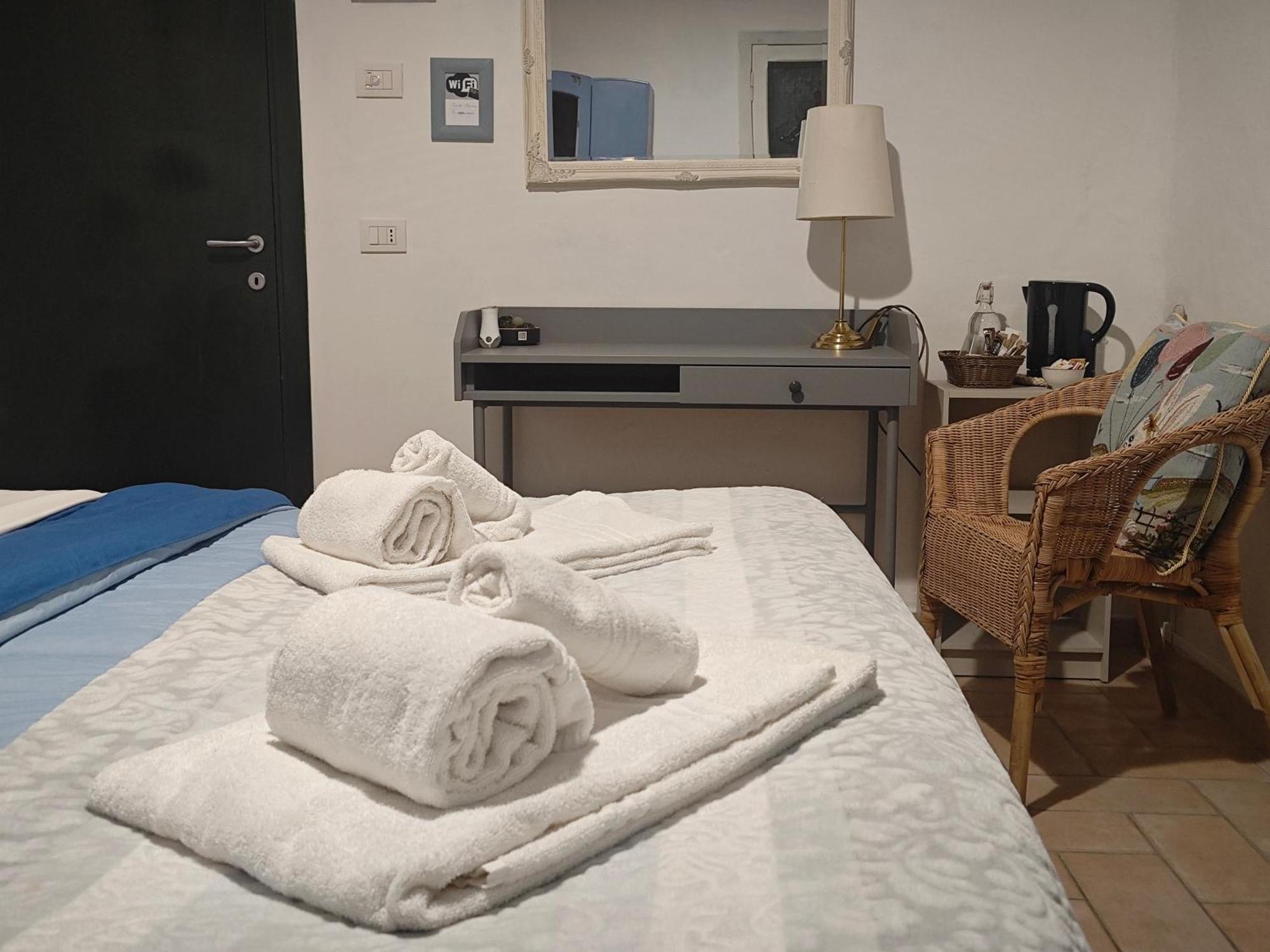 Bed and Breakfast La Casa Dei Carrai Питильяно Экстерьер фото