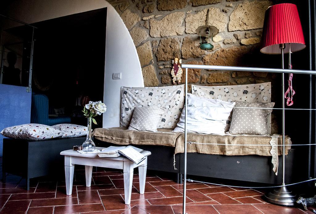 Bed and Breakfast La Casa Dei Carrai Питильяно Экстерьер фото